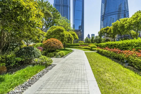 The Essentials of Commercial Landscaping: Enhancing Business Environments